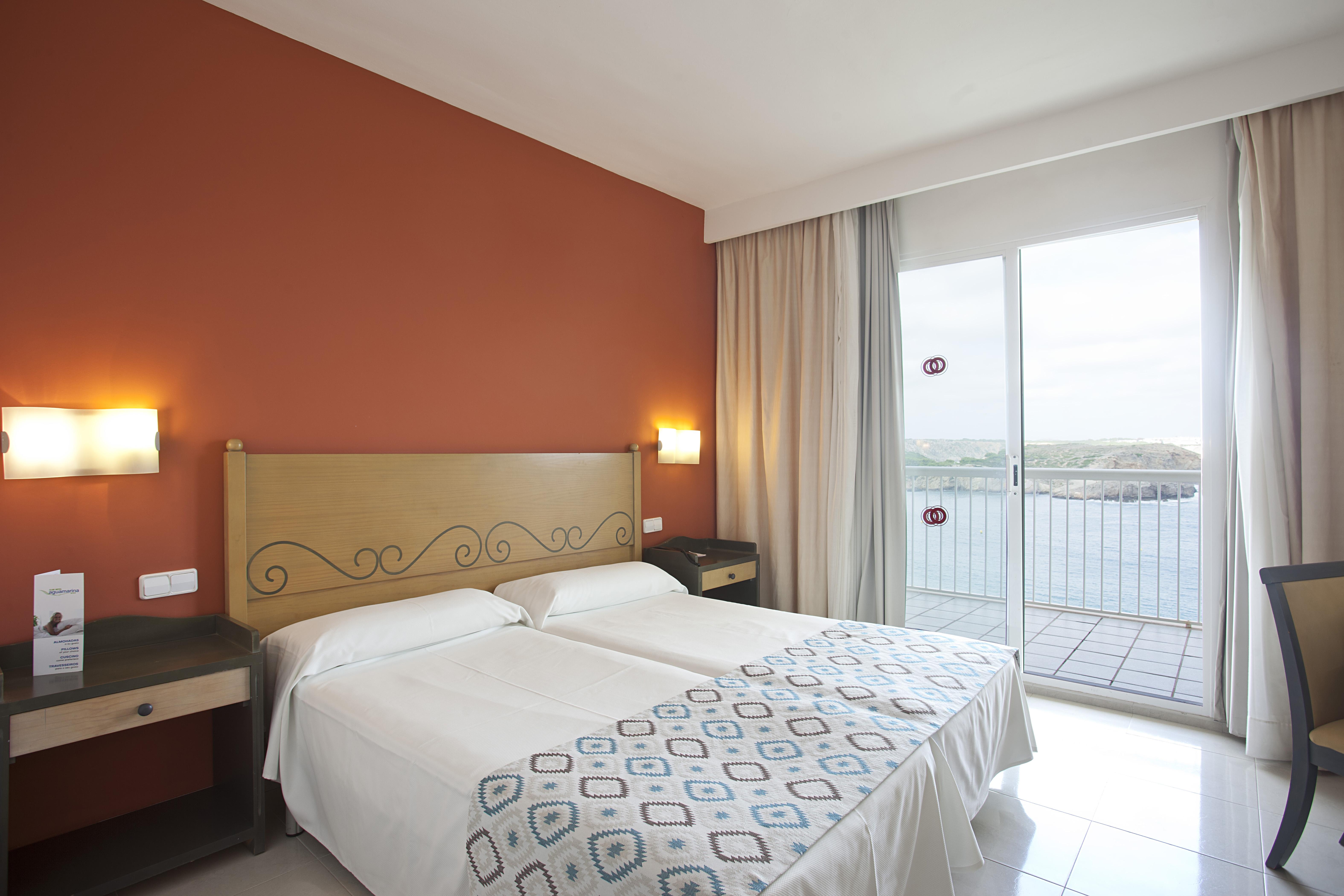 Club Hotel Aguamarina Аренал д'ен Кастел Екстериор снимка