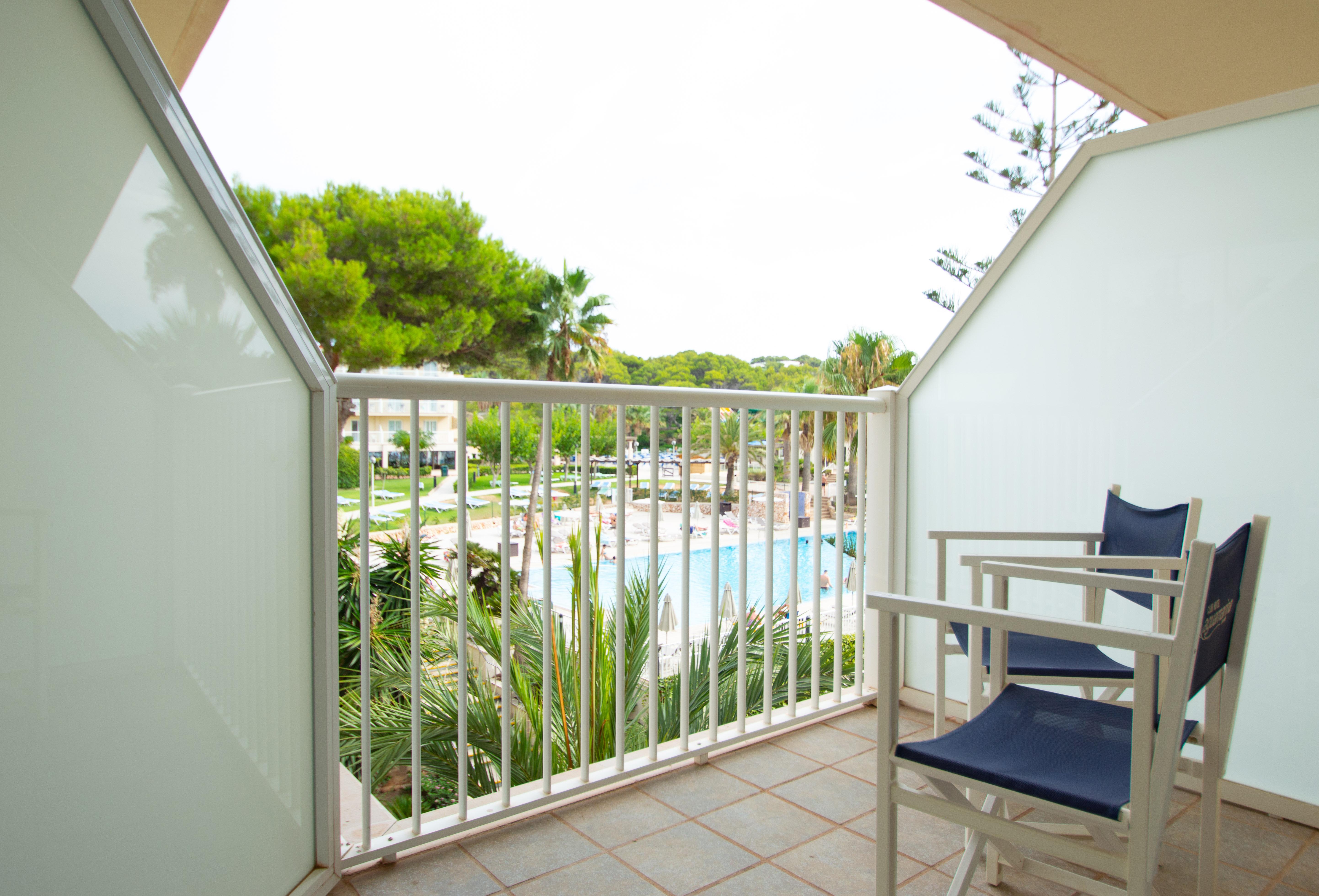 Club Hotel Aguamarina Аренал д'ен Кастел Екстериор снимка