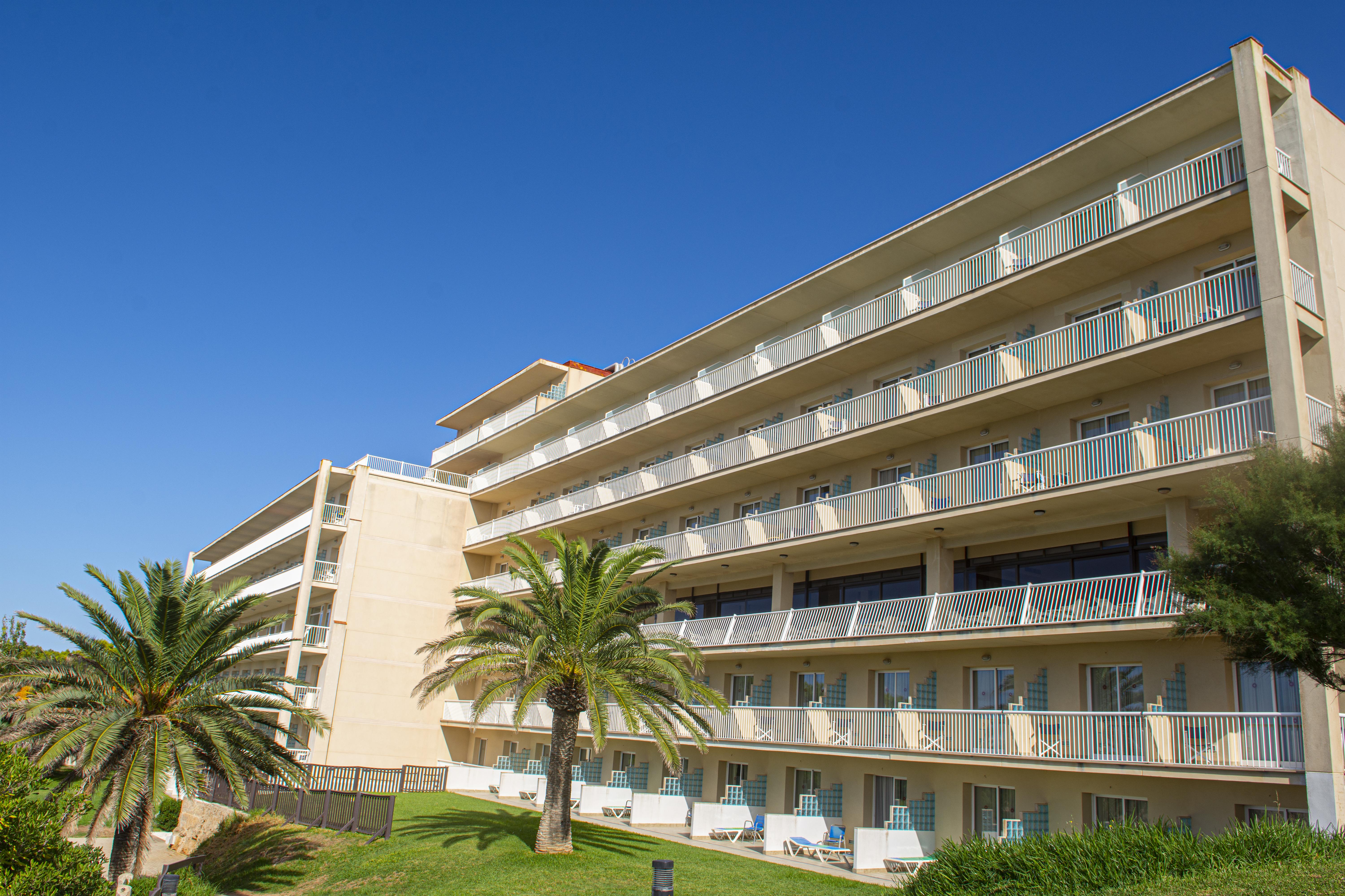 Club Hotel Aguamarina Аренал д'ен Кастел Екстериор снимка
