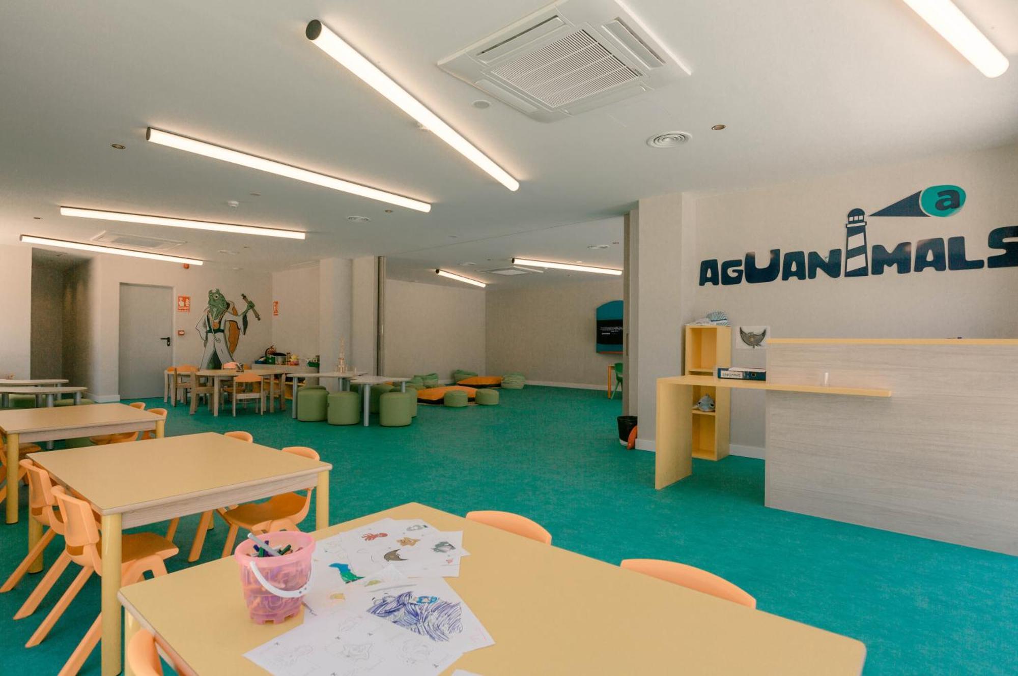 Club Hotel Aguamarina Аренал д'ен Кастел Екстериор снимка