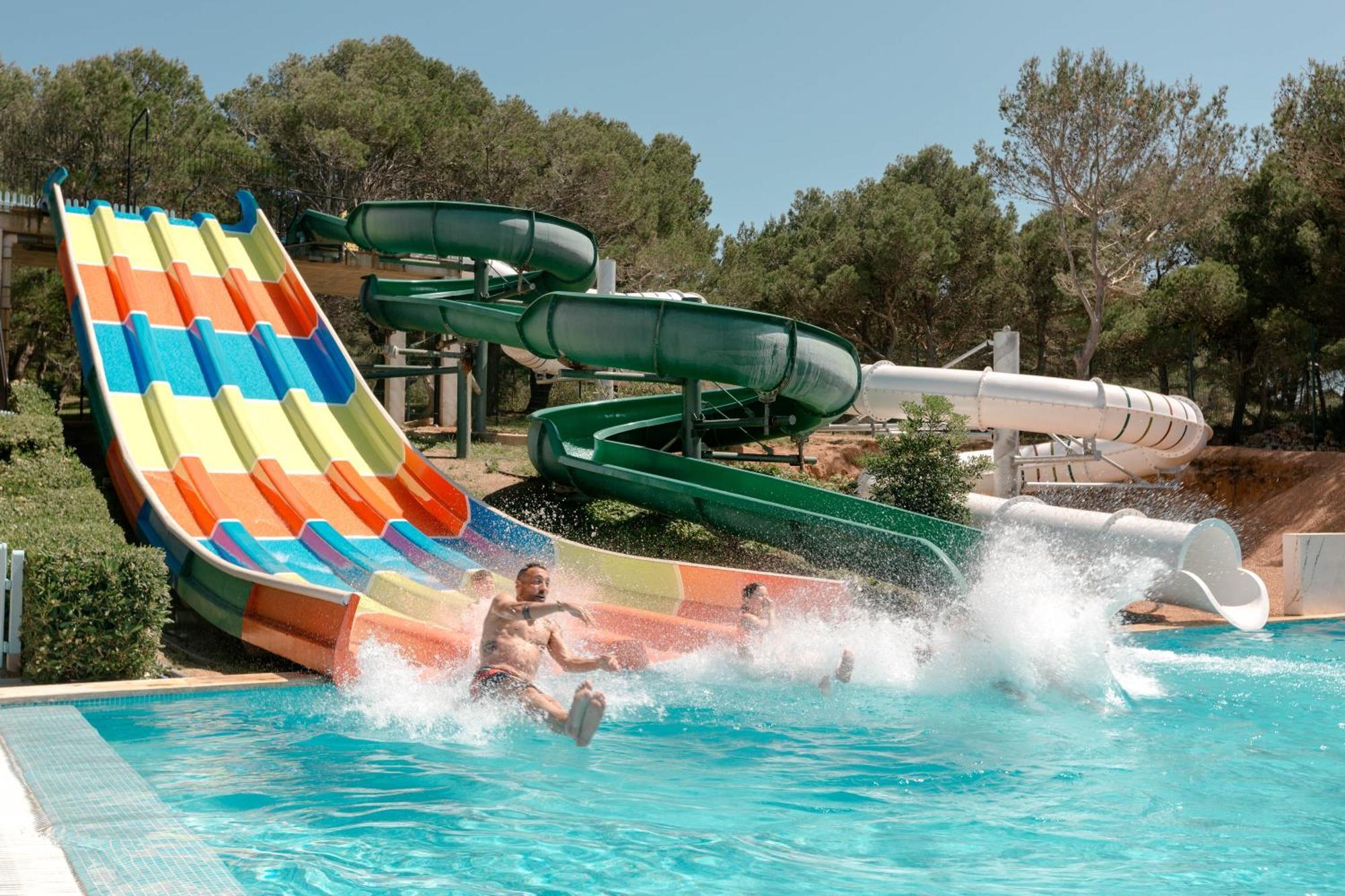 Club Hotel Aguamarina Аренал д'ен Кастел Екстериор снимка